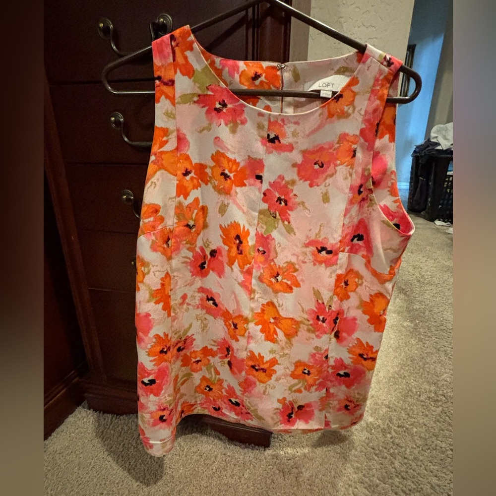 LOFT Floral Sleeveless Shell Top in Pink and Orange Floral